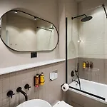 Rezident Tomis Marina Apartmán *
