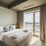 Rezident Tomis Marina Apartmán *