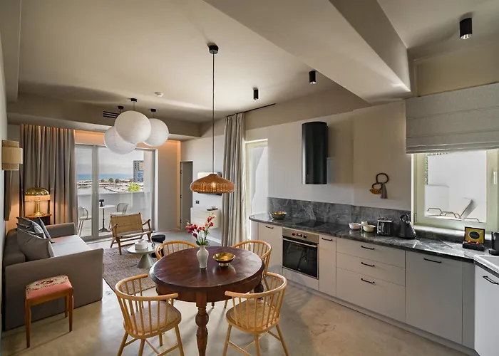 아파트 Rezident Tomis Marina *